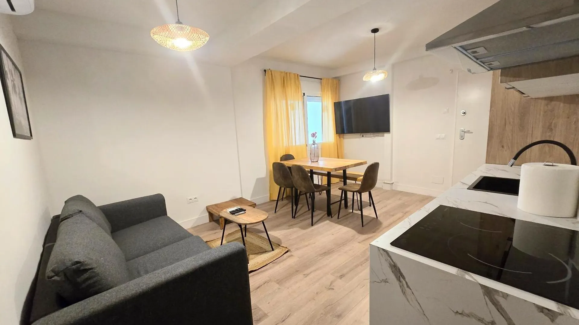 San Miguel Deluxe III - Torremolinos Apartment